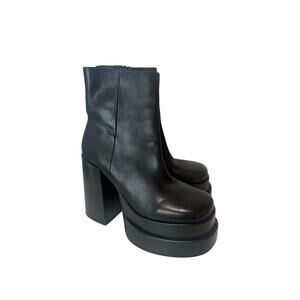 Steve Madden Cobra Platform Boots Sz 9.5M Y2K Inspired Black Ankle